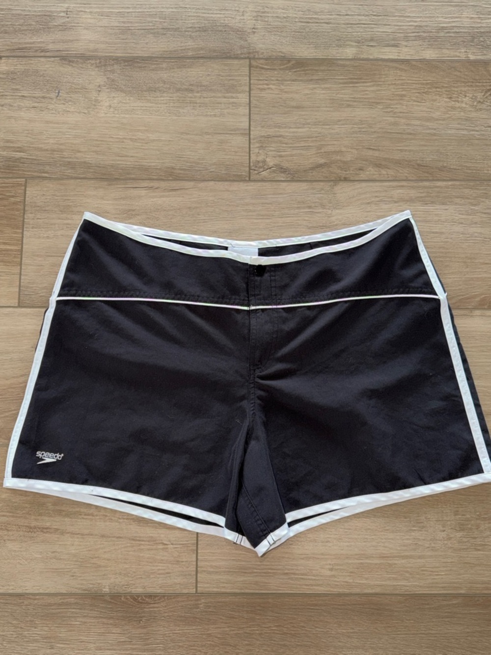 SPEEDO Black With White Trim Zip Board Shorts Women Size 14